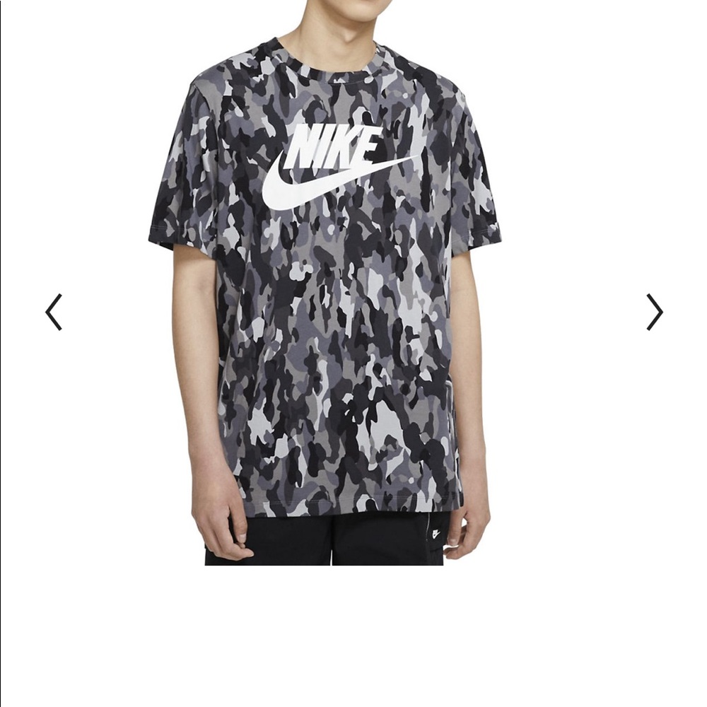 NWT Nike Camo Tee